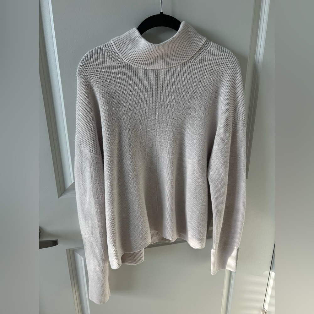 Lululemon | Cream Mock Neck Knit Sweater